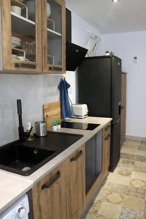 Maison avec salle cinéma, 3 lits, 100m du théâtre Orange  Apartamento
